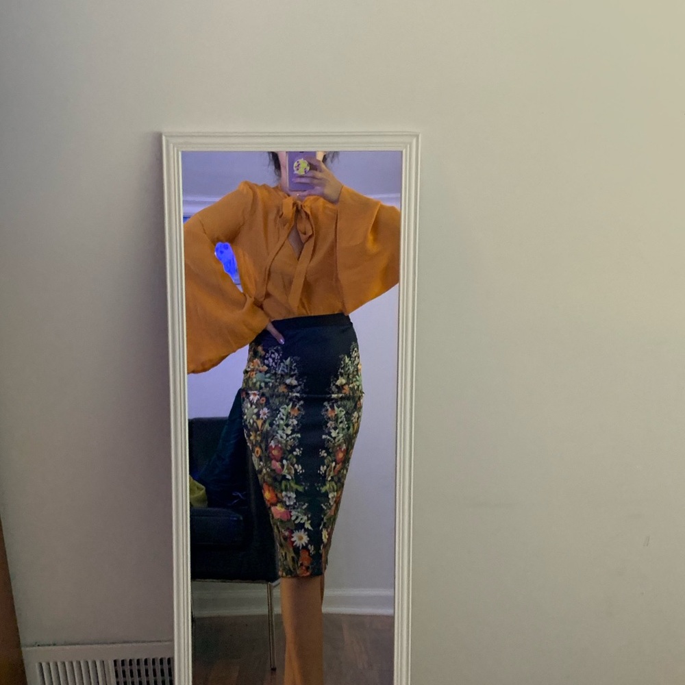 Midi pencil skirt